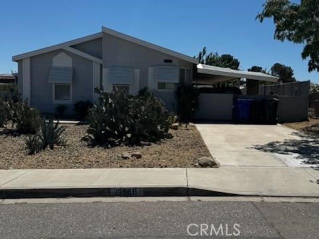13999 Silver Lake Place, Victorville, CA 92395