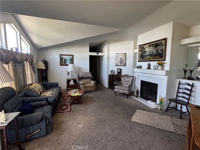 13999 Silver Lake Place, Victorville, CA 92395