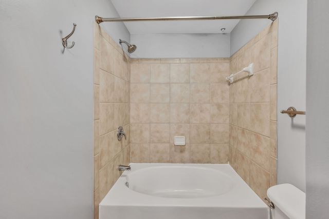 1803 Broadway Apt 430, Nashville, TN 37203
