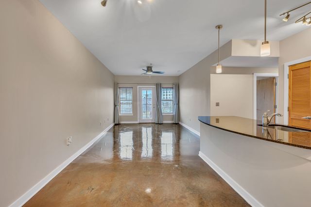 1803 Broadway Apt 430, Nashville, TN 37203