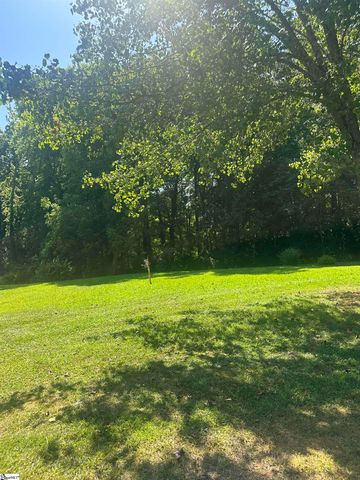 316 Pullham Road, Greenwood, SC 29646