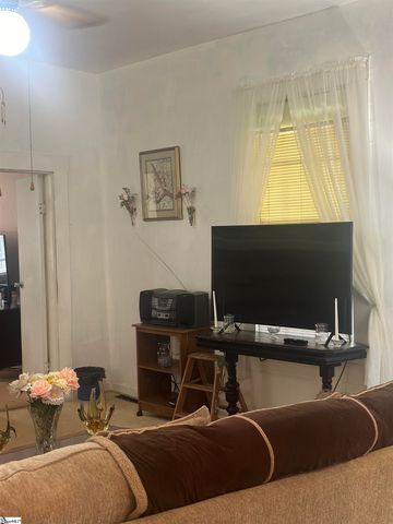 316 Pullham Road, Greenwood, SC 29646