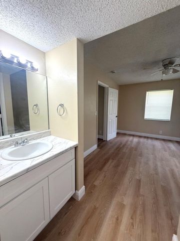 2451 NW 56th Avenue 206, Fort Lauderdale, FL 33313