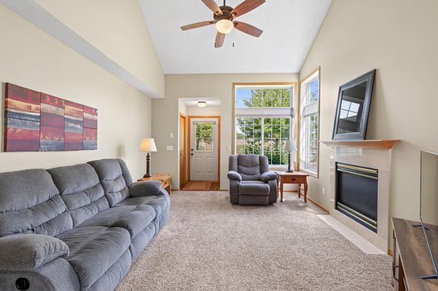 6193 Courtly Road E, Woodbury, MN 55125