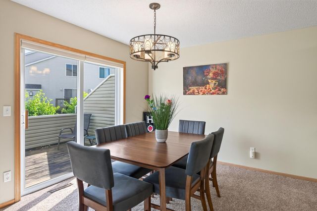 6193 Courtly Road E, Woodbury, MN 55125