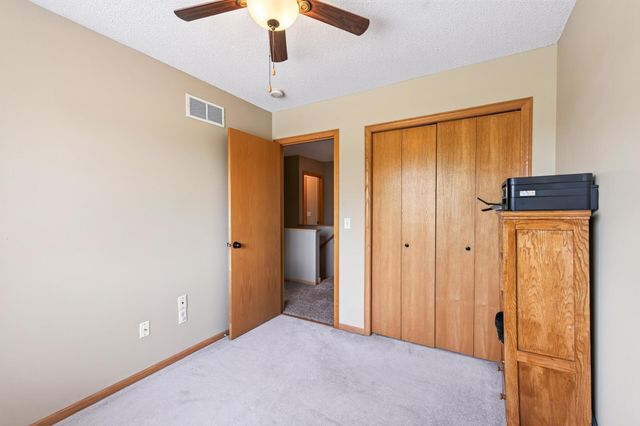 6193 Courtly Road E, Woodbury, MN 55125
