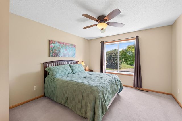 6193 Courtly Road E, Woodbury, MN 55125