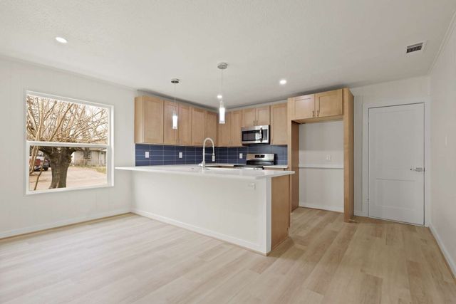 2340 Harris Lane, Haltom City, TX 76117