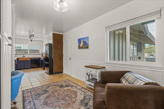 1330 Redwood Lane, Gilroy, CA 95020