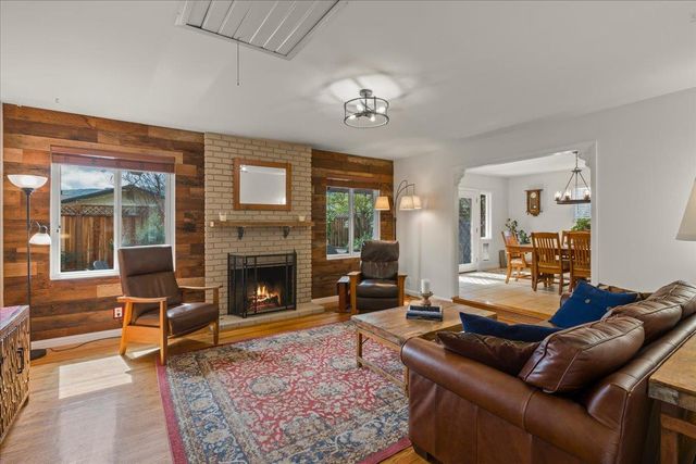 1330 Redwood Lane, Gilroy, CA 95020