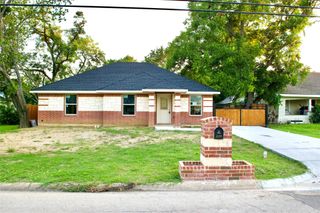 2208 N Beaton Street, Corsicana, TX 75110