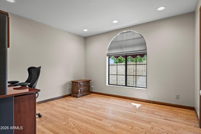 3714 E DAKOTA Drive, Phoenix, AZ 85044