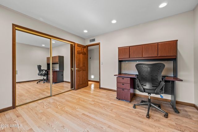 3714 E DAKOTA Drive, Phoenix, AZ 85044