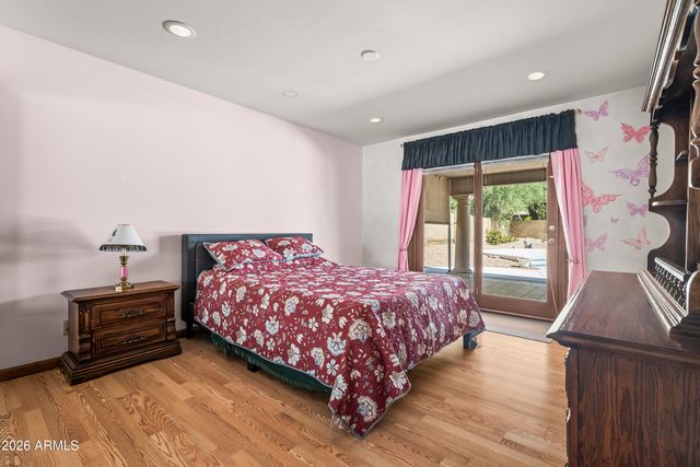 3714 E DAKOTA Drive, Phoenix, AZ 85044