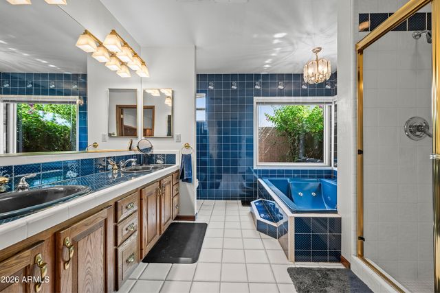 3714 E DAKOTA Drive, Phoenix, AZ 85044