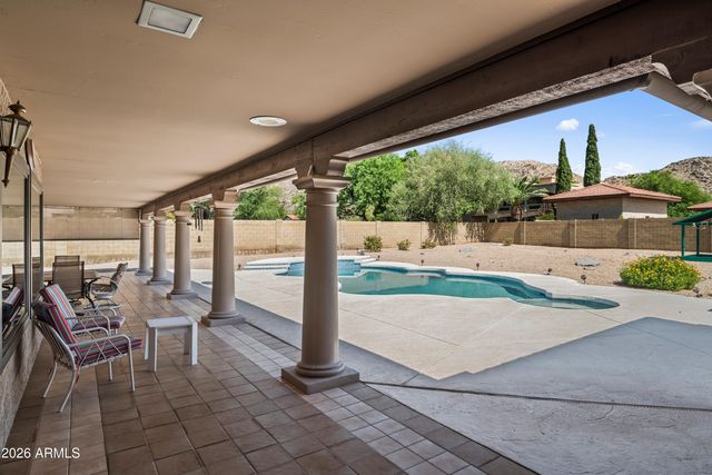 3714 E DAKOTA Drive, Phoenix, AZ 85044