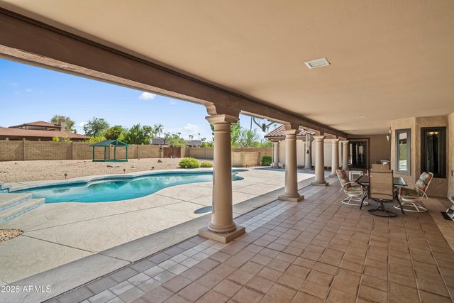 3714 E DAKOTA Drive, Phoenix, AZ 85044