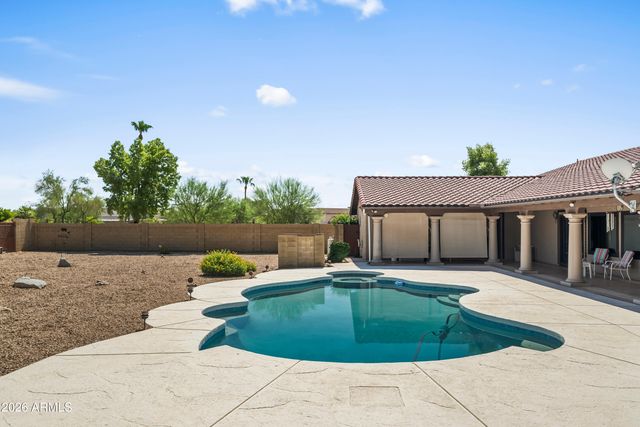 3714 E DAKOTA Drive, Phoenix, AZ 85044