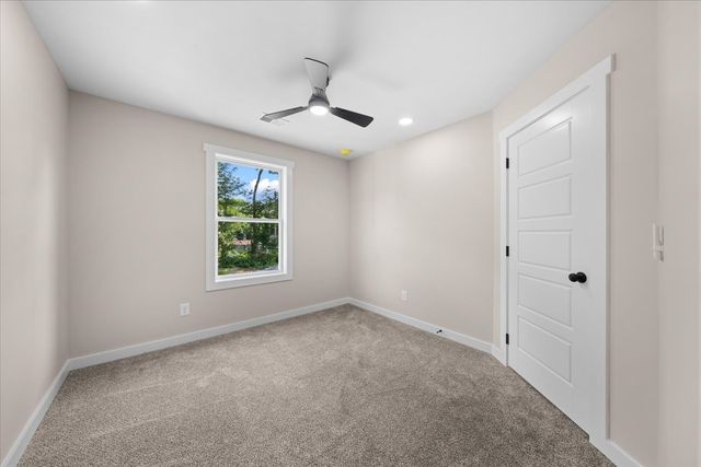 328 Mitchell St, Clarksville, TN 37042