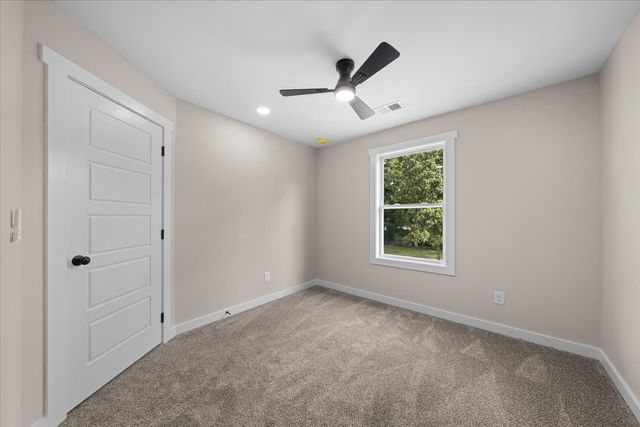328 Mitchell St, Clarksville, TN 37042
