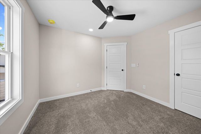 328 Mitchell St, Clarksville, TN 37042