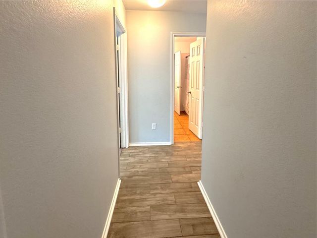 105 Snowy Egret LN, Leander, TX 78641