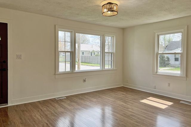 401 N High St, Franklin, KY 42134