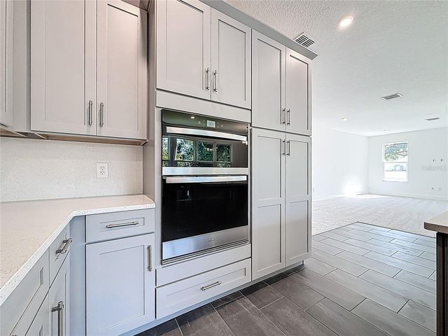 4732 W WALLCRAFT AVENUE, Tampa, FL 33611