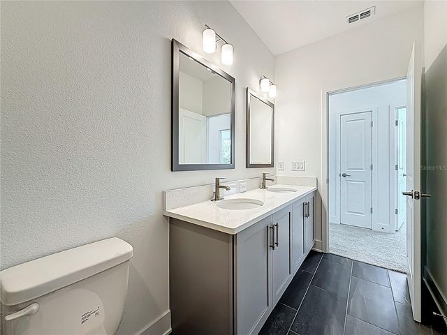 4732 W WALLCRAFT AVENUE, Tampa, FL 33611