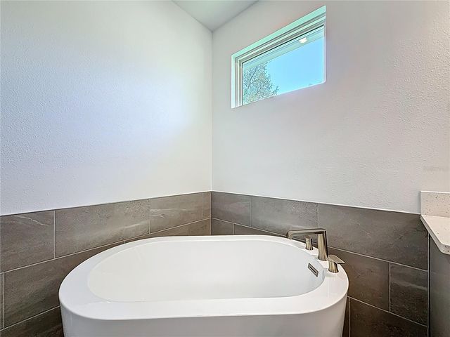 4732 W WALLCRAFT AVENUE, Tampa, FL 33611
