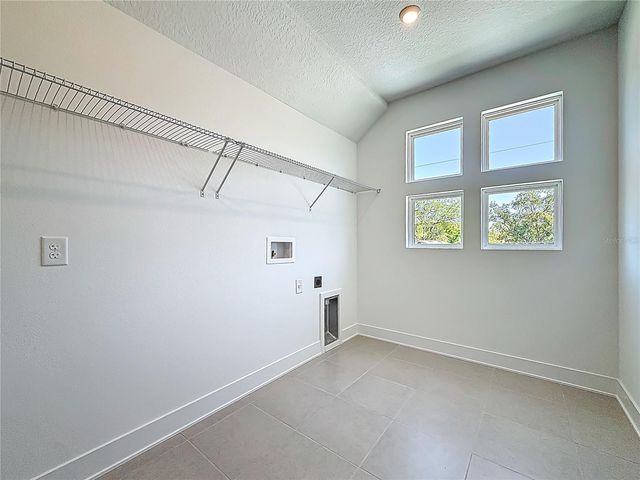 4732 W WALLCRAFT AVENUE, Tampa, FL 33611