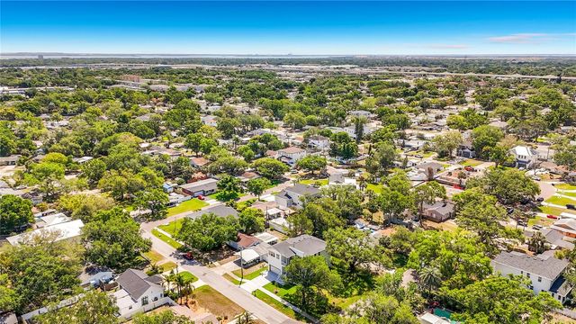 4732 W WALLCRAFT AVENUE, Tampa, FL 33611