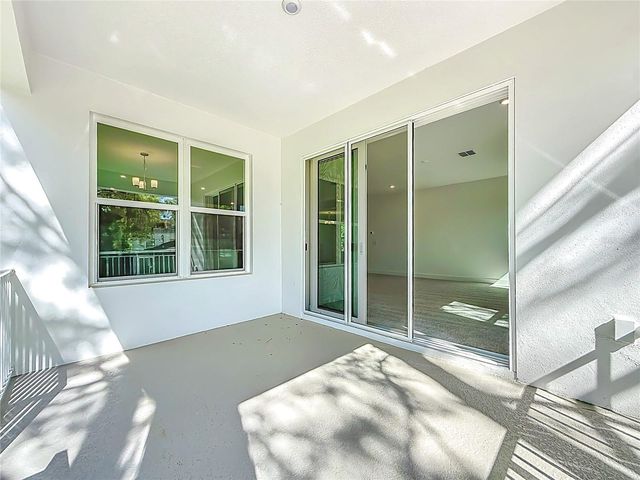 4732 W WALLCRAFT AVENUE, Tampa, FL 33611