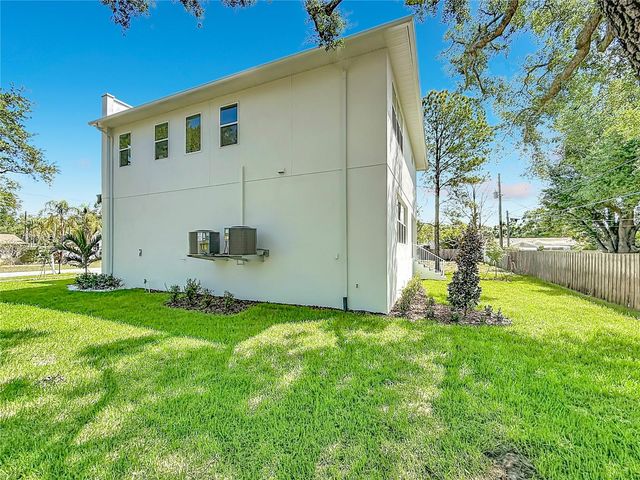4732 W WALLCRAFT AVENUE, Tampa, FL 33611