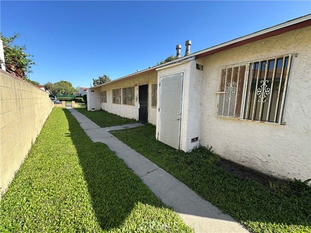 320 E 236th Street, Carson, CA 90745
