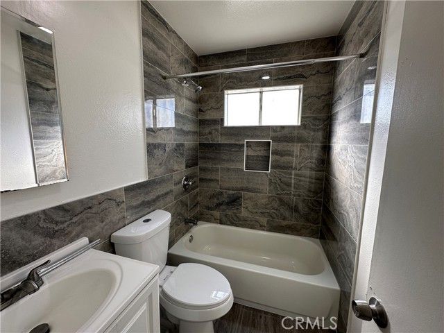 320 E 236th Street, Carson, CA 90745