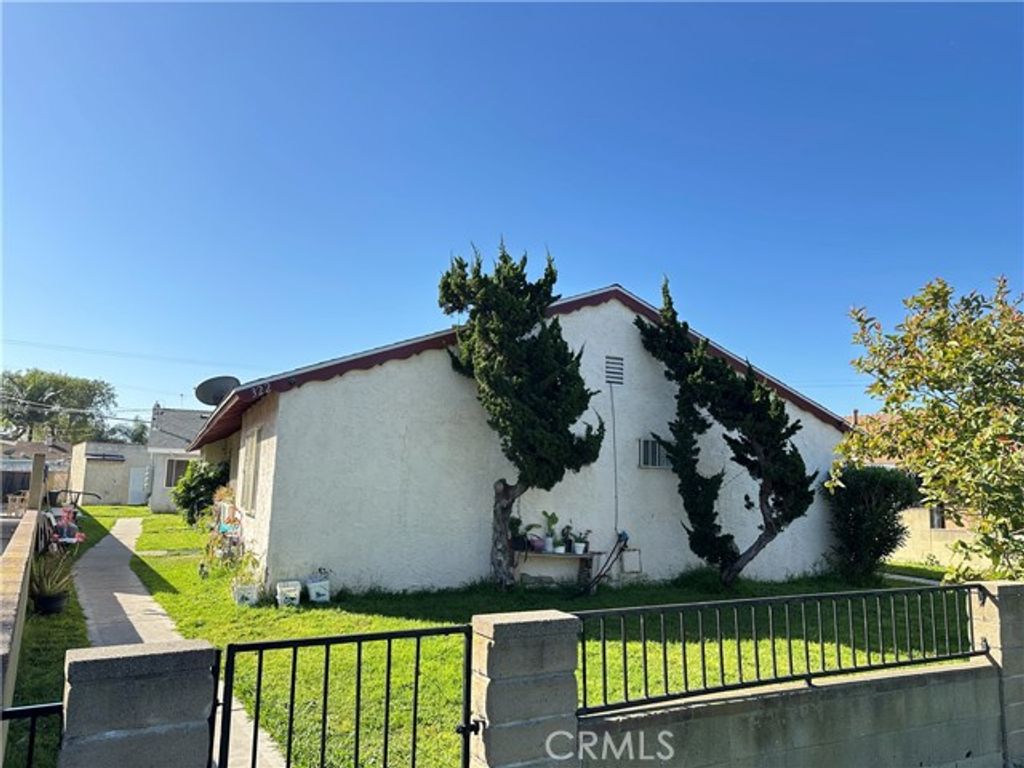 320 E 236th Street, Carson, CA 90745