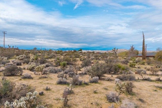 7032 Saddleback Road, Joshua Tree, CA 92252
