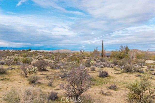 7032 Saddleback Road, Joshua Tree, CA 92252