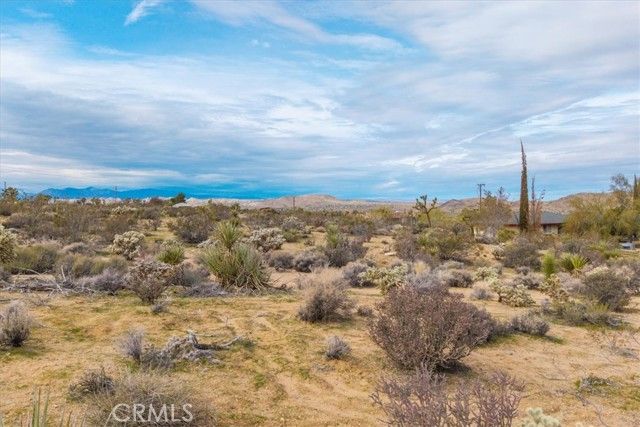 7032 Saddleback Road, Joshua Tree, CA 92252