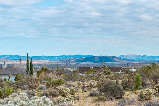 7032 Saddleback Road, Joshua Tree, CA 92252