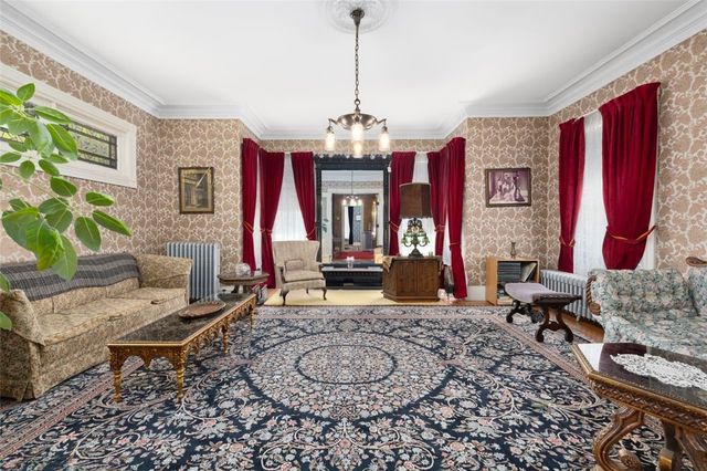 20 Bainbridge Avenue, Providence, RI 02909