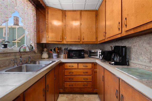 20 Bainbridge Avenue, Providence, RI 02909