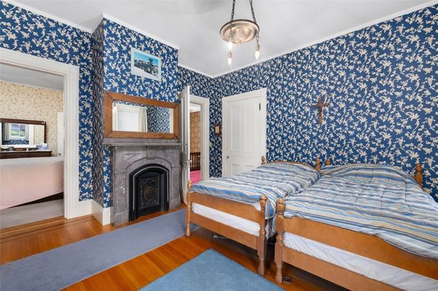 20 Bainbridge Avenue, Providence, RI 02909