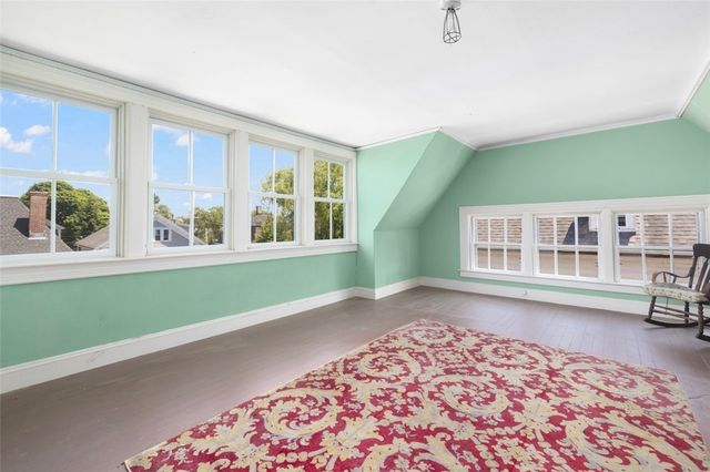 20 Bainbridge Avenue, Providence, RI 02909