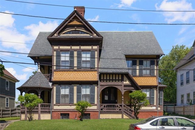 20 Bainbridge Avenue, Providence, RI 02909
