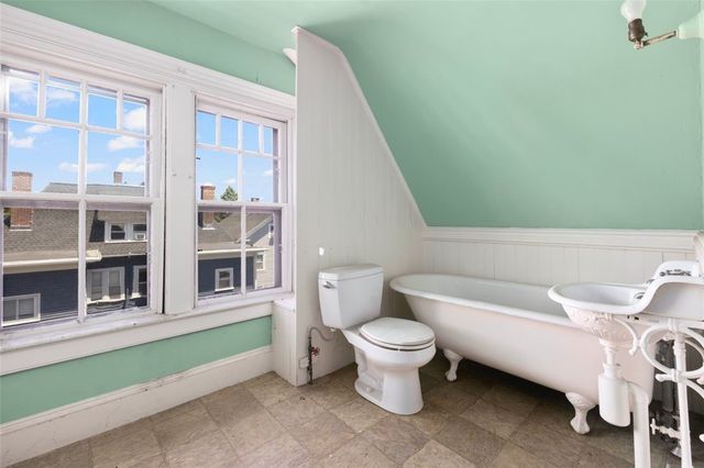 20 Bainbridge Avenue, Providence, RI 02909