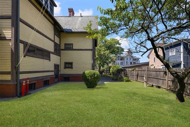 20 Bainbridge Avenue, Providence, RI 02909