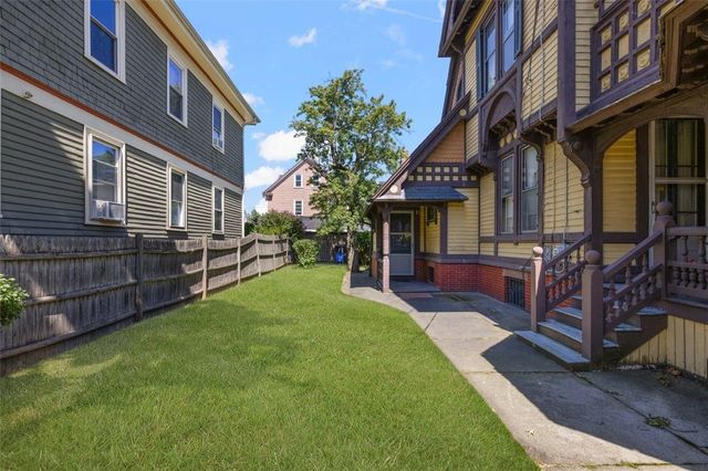 20 Bainbridge Avenue, Providence, RI 02909