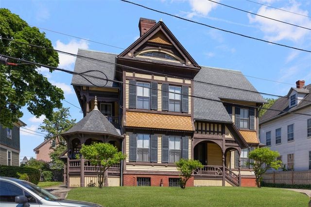 20 Bainbridge Avenue, Providence, RI 02909